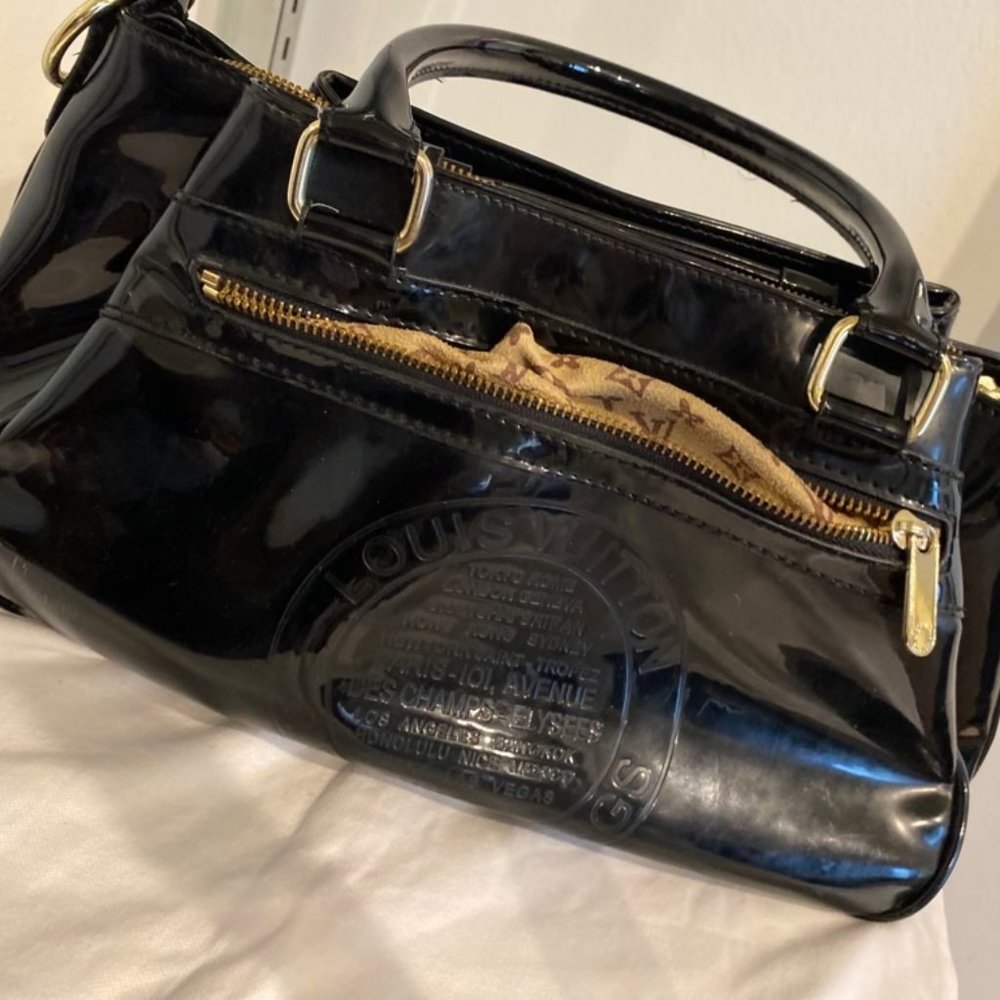 Louis vuitton leather bag
